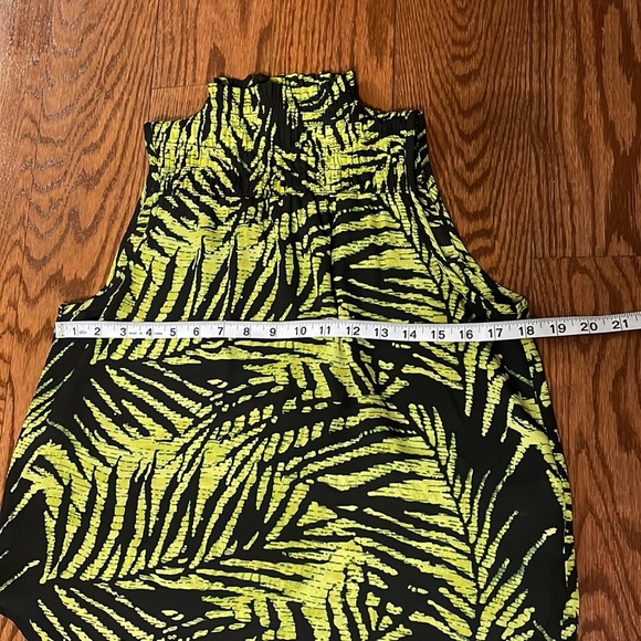 Allison Joy women’s smocked mock / turtleneck sleeveless Lightweight blouse XS - Picture 9 of 10